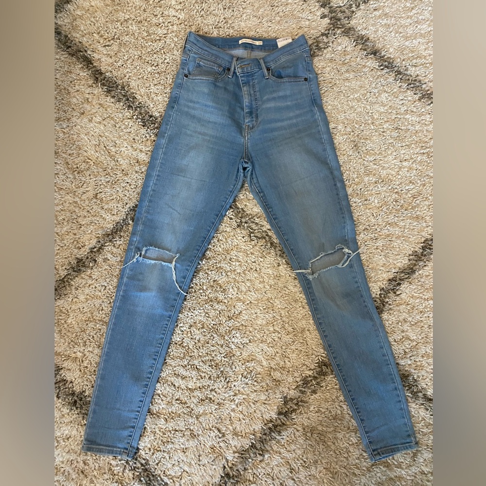Levi’s Mike High Super Skinny. Size 29